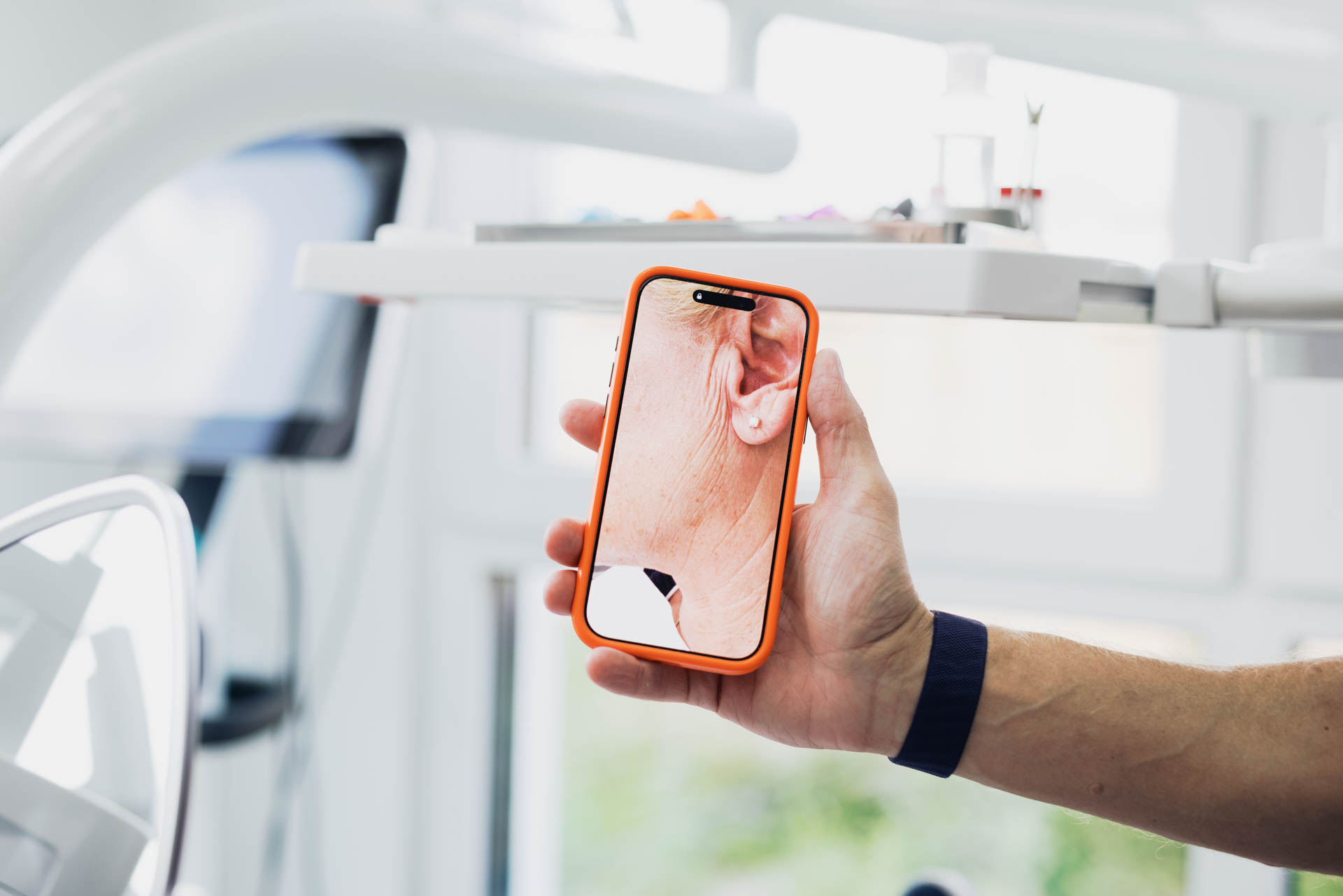 Dokumentation des Behandlungsergebnisses per Smartphone in der Stadtwald Klinik