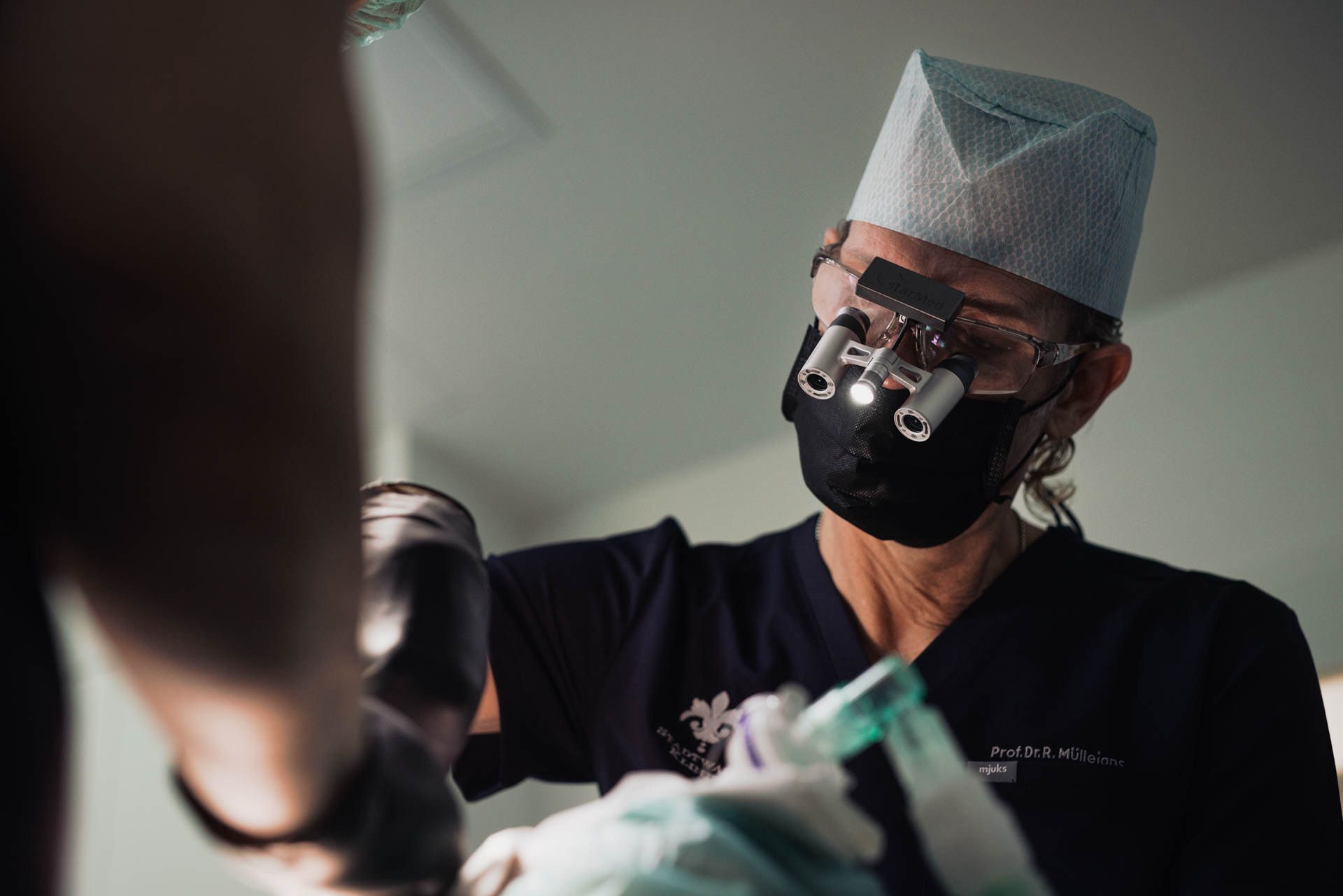 Chirurgischer Eingriff bei Kieferzysten oder Tumoren in der Stadtwald Klinik